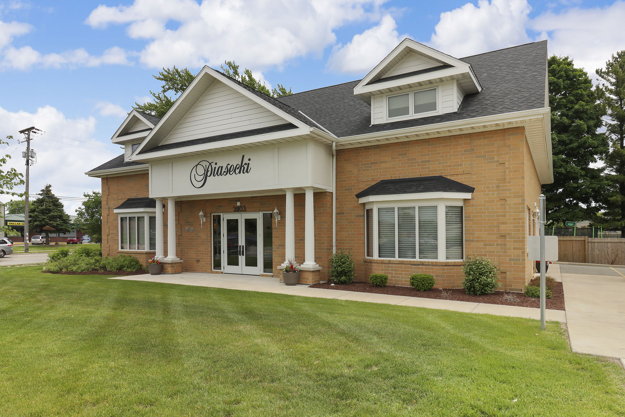 1 Web Or Mls K 6628 6th Ave, Kenosha, Wi 12 1 Web Or Mls K 6628 6th Ave, Kenosha, Wi 12