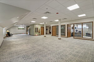 10 Web O Mls K 6628 6th Ave, Kenosha, Wi 8