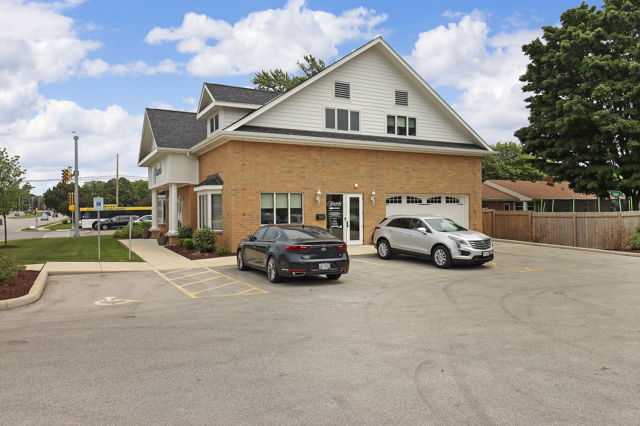 13 Web Or Mls K 6628 6th Ave, Kenosha, Wi 14 13 Web Or Mls K 6628 6th Ave, Kenosha, Wi 14