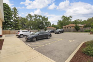 15 Web o Mls K 6628 6th Ave, Kenosha, Wisconsin 16