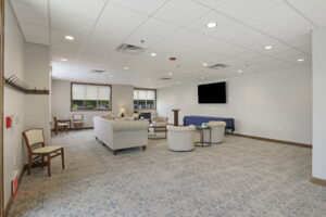 4 Web O Mls K 6628 6th Ave, Kenosha, Wi 2